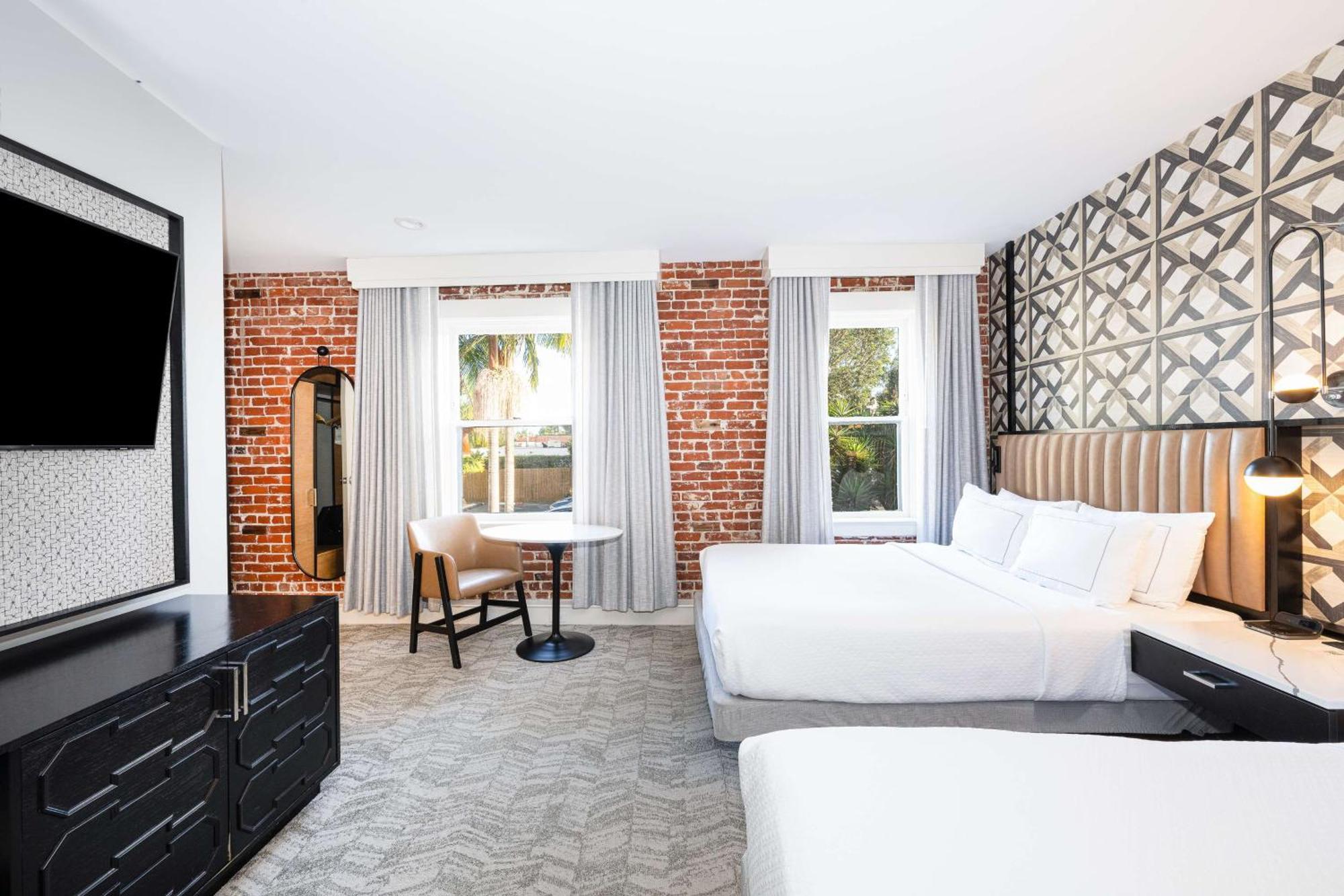 Hotel Virginia Santa Barbara, Tapestry Collection By Hilton Exterior foto